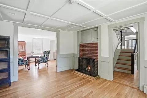 Entry Way - 424 Main St, Hingham, MA 02043 photo 1 of 3