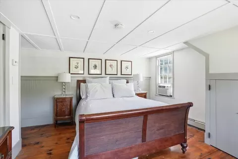 Bedroom - 424 Main St, Hingham, MA 02043 photo 1 of 3