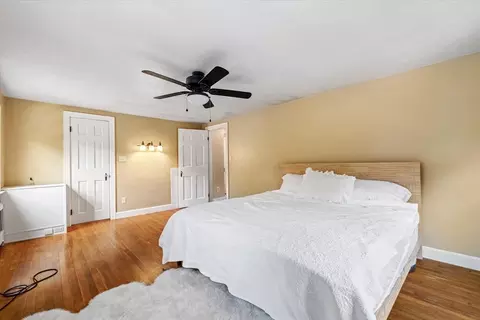 Bedroom - 30 Saint Elmo Rd, Worcester, MA 01602 photo 2 of 4