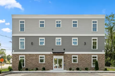 7 Cross St #201U, Wilmington, MA 01887