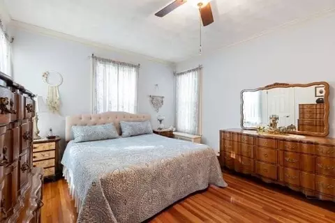 Bedroom - 52 Eastern Ave, Lynn, MA 01902 photo 1 of 5