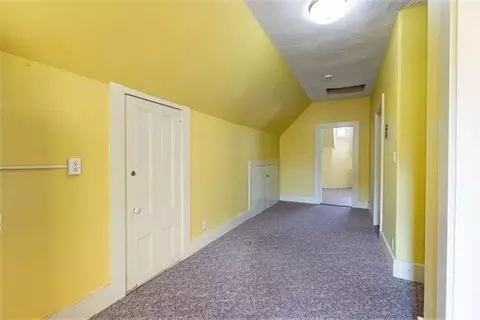 Entry Way - 52 Eastern Ave, Lynn, MA 01902 photo 5 of 6