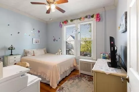Bedroom - 52 Eastern Ave, Lynn, MA 01902 photo 3 of 5