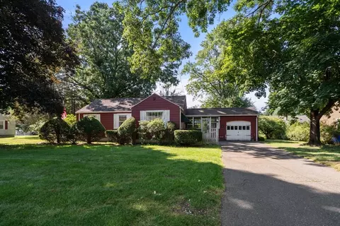 69 Mohawk Dr, Springfield, MA 01129 photo 26