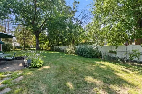 69 Mohawk Dr, Springfield, MA 01129 photo 20