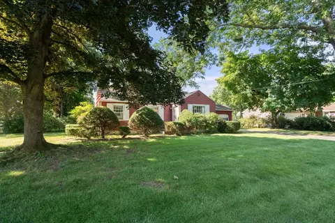 69 Mohawk Dr, Springfield, MA 01129 photo 31
