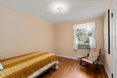 69 Mohawk Dr, Springfield, MA 01129 photo 14