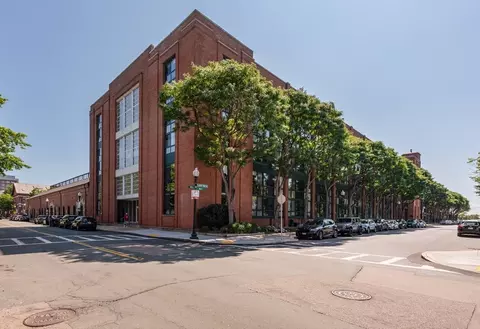 42 Eighth St #1305, Boston, MA 02129