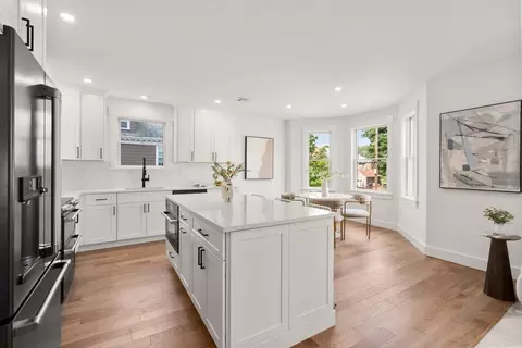 220 Sycamore St #2, Watertown, MA 02472
