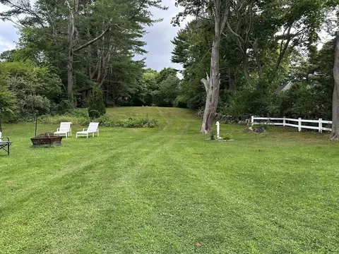 Exterior - 896 Sandwich Rd, Bourne, MA 02561 photo 3 of 4