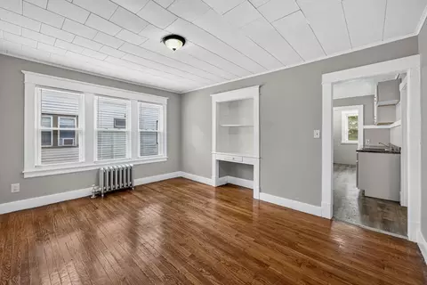 98-100 Draper St, Springfield, MA 01108 photo 6