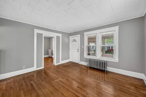 98-100 Draper St, Springfield, MA 01108 photo 4