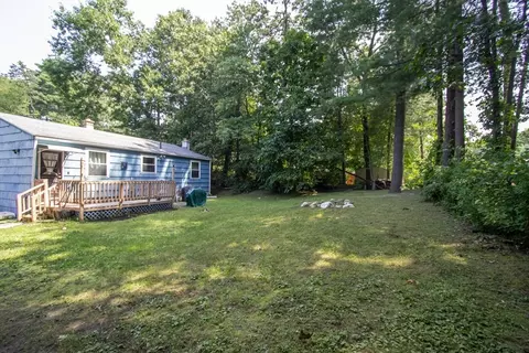 Exterior - 41 Rosedale Ave, Springfield, MA 01128 photo 4 of 18
