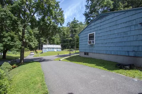 Exterior - 41 Rosedale Ave, Springfield, MA 01128 photo 12 of 18