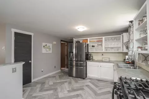 Kitchen - 41 Rosedale Ave, Springfield, MA 01128 photo 3 of 4