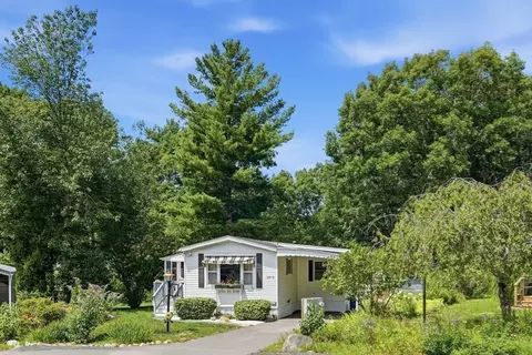 29 S Meadow Vlg # -5, Carver, MA 02330