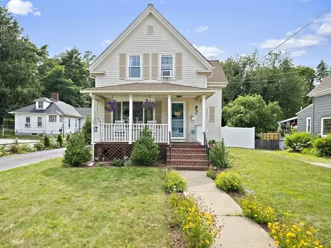 50 Standish Ave, Plymouth, MA 02360