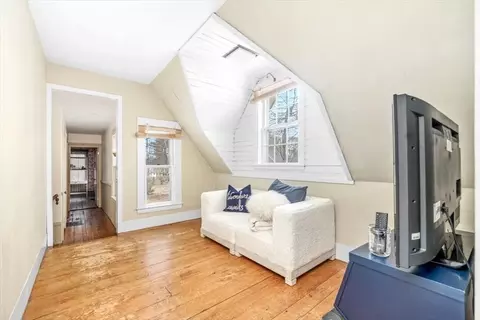 Entry Way - 59 Cottage St, Hingham, MA 02043 photo 5 of 5