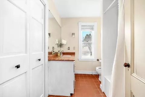 Bath - 59 Cottage St, Hingham, MA 02043 photo 2 of 2