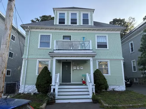 21 Dunlap St #3, Salem, MA 01970