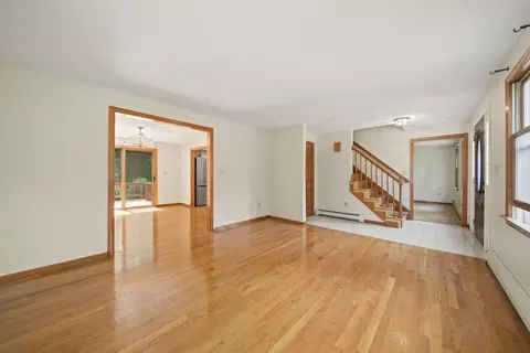 Living - 5 Windemere Dr, Mansfield, MA 02048 photo 6 of 7