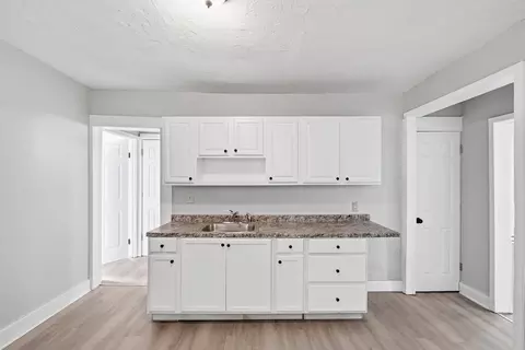 Entry Way - 2 Ely St, Worcester, MA 01610 photo 3 of 6