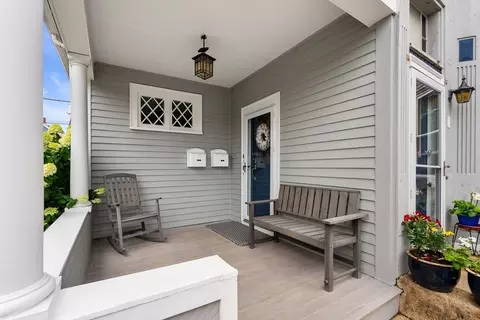 Exterior - 9 Gray Cir #2, Lynn, MA 01902 photo 5 of 12