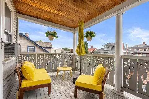Exterior - 9 Gray Cir #2, Lynn, MA 01902 photo 6 of 12