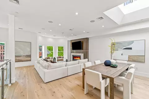 431 Marlborough St #PH, Boston, MA 02115
