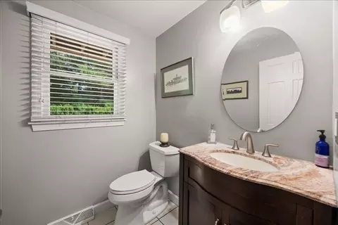Bath - 9 Fort Apache Dr, Franklin, MA 02038 photo 1 of 3