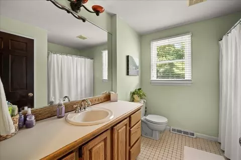 Bath - 9 Fort Apache Dr, Franklin, MA 02038 photo 2 of 3