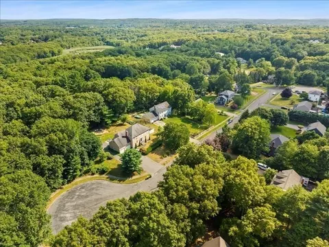 View/Area - 9 Fort Apache Dr, Franklin, MA 02038 photo 4 of 5