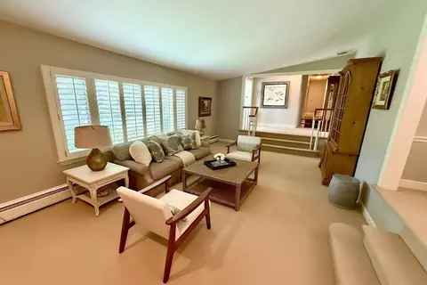 33 Glendale Rd, Marblehead, MA 01945 photo 5