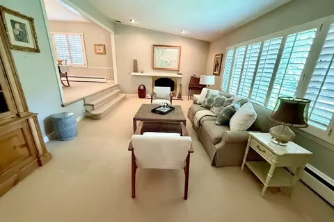 33 Glendale Rd, Marblehead, MA 01945 photo 4