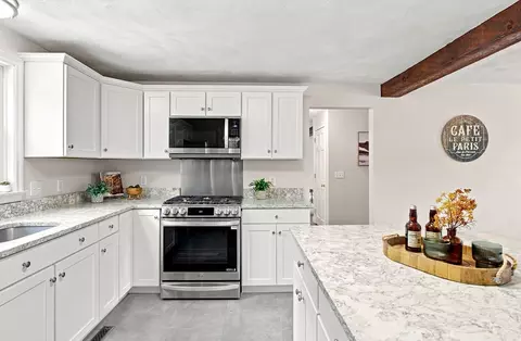 23 Old Jacobs Rd, Georgetown, MA 01833 photo 5