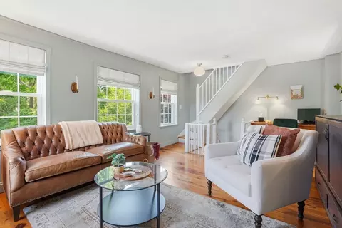 4 Short Street Pl, Charlestown, MA 02129