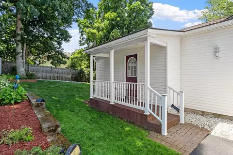 Exterior - 5 Aspen Rd, Springfield, MA 01128 photo 3 of 10