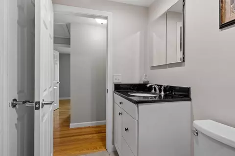 Bath - 5 Aspen Rd, Springfield, MA 01128 photo 2 of 3