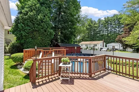 Exterior - 5 Aspen Rd, Springfield, MA 01128 photo 5 of 10