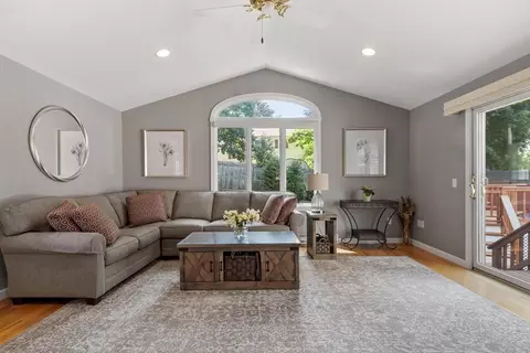 Living - 5 Aspen Rd, Springfield, MA 01128 photo 2 of 5