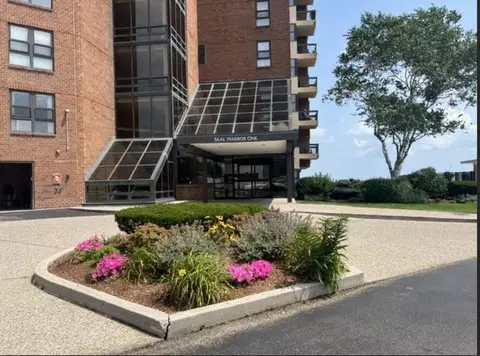 1 Seal Harbor Rd #812, Winthrop, MA 02152