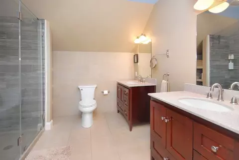 Bath - 35 Lancaster County Rd #8A, Harvard, MA 01451 photo 2 of 4