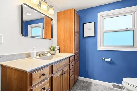 Bath - 8 Haskell Rd, Pepperell, MA 01463 photo 2 of 3