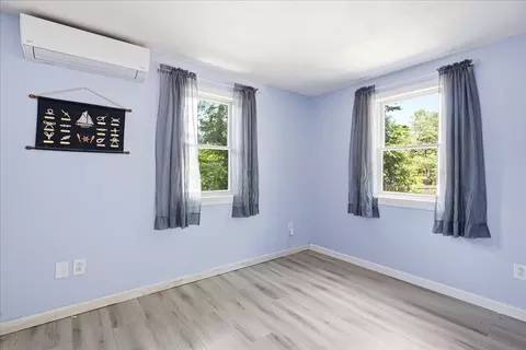 Bedroom - 100 Park Ave, Wareham, MA 02538 photo 4 of 4