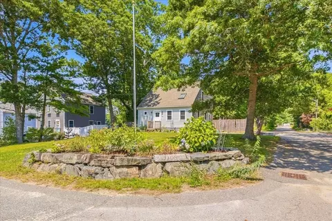 Exterior - 100 Park Ave, Wareham, MA 02538 photo 4 of 12