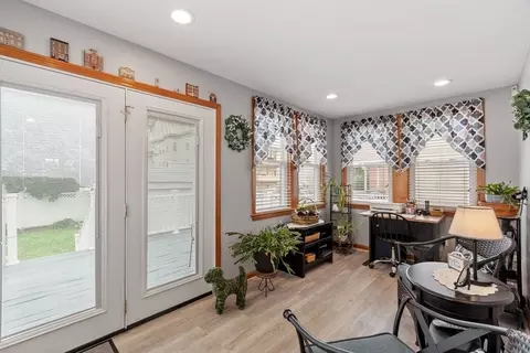 Other - 38 Floyd St, Everett, CA 92149 photo 4 of 6