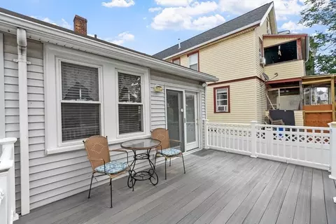 Exterior - 38 Floyd St, Everett, CA 92149 photo 5 of 12
