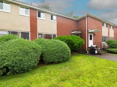 Exterior - 702 Main St #E, Millis, MA 02054 photo 3 of 3