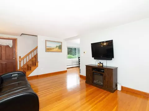 Living - 702 Main St #E, Millis, MA 02054 photo 3 of 6