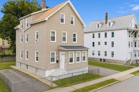17 Salisbury St, New Bedford, MA 02744